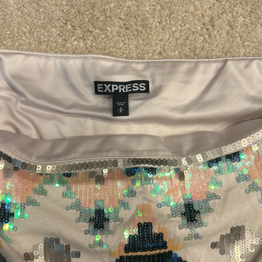 2010s Express Aztec Sequin Mini Skirt in Women's Size Small - Picture 4 of 5